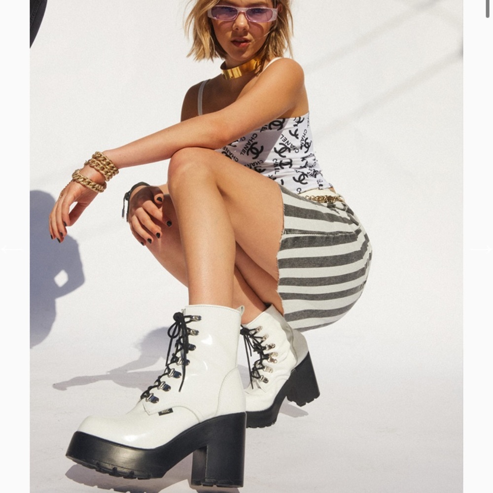 ROC Mission Hi-Shine boots in white!